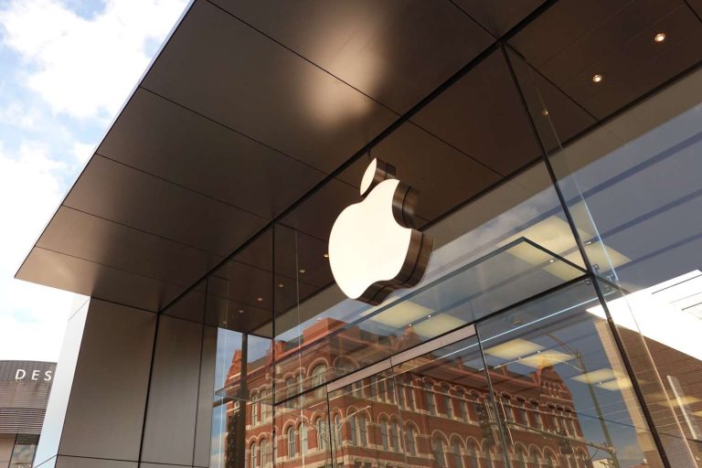 Apple Stock After WWDC 2026: $400 Bull vs $215 Bear Case